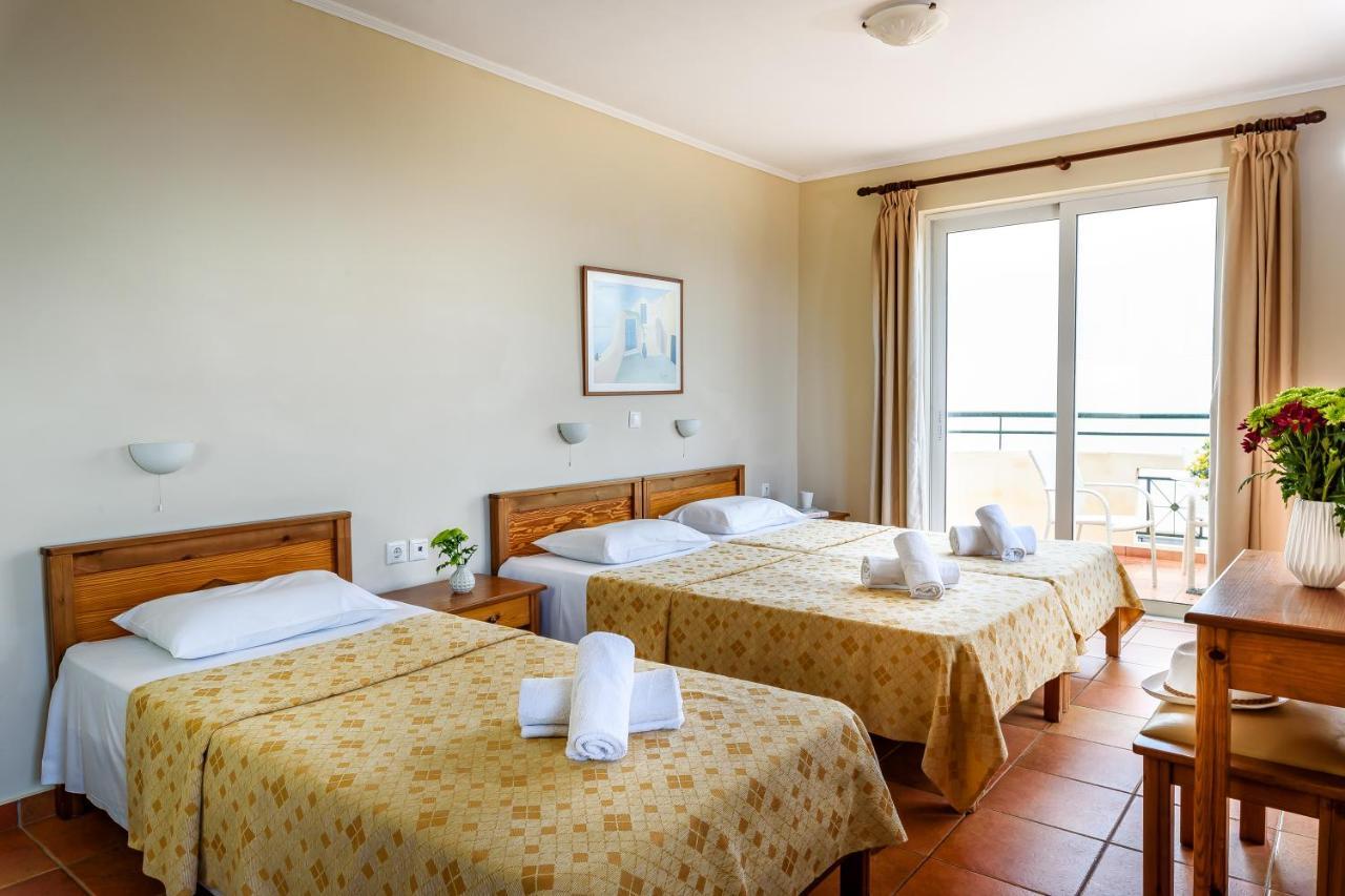 Panos Beach Hotel Платаньяс Экстерьер фото