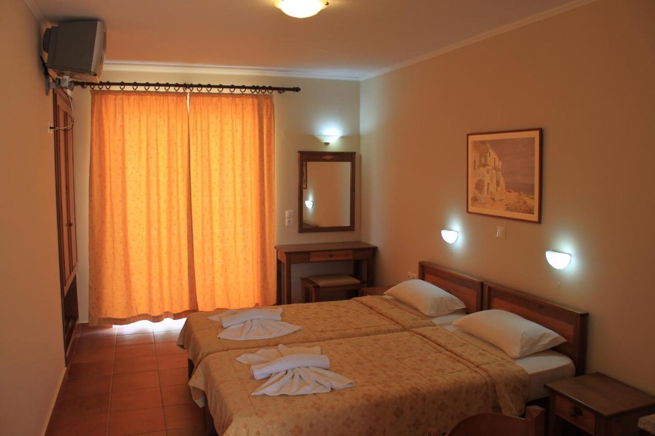 Panos Beach Hotel Платаньяс Номер фото