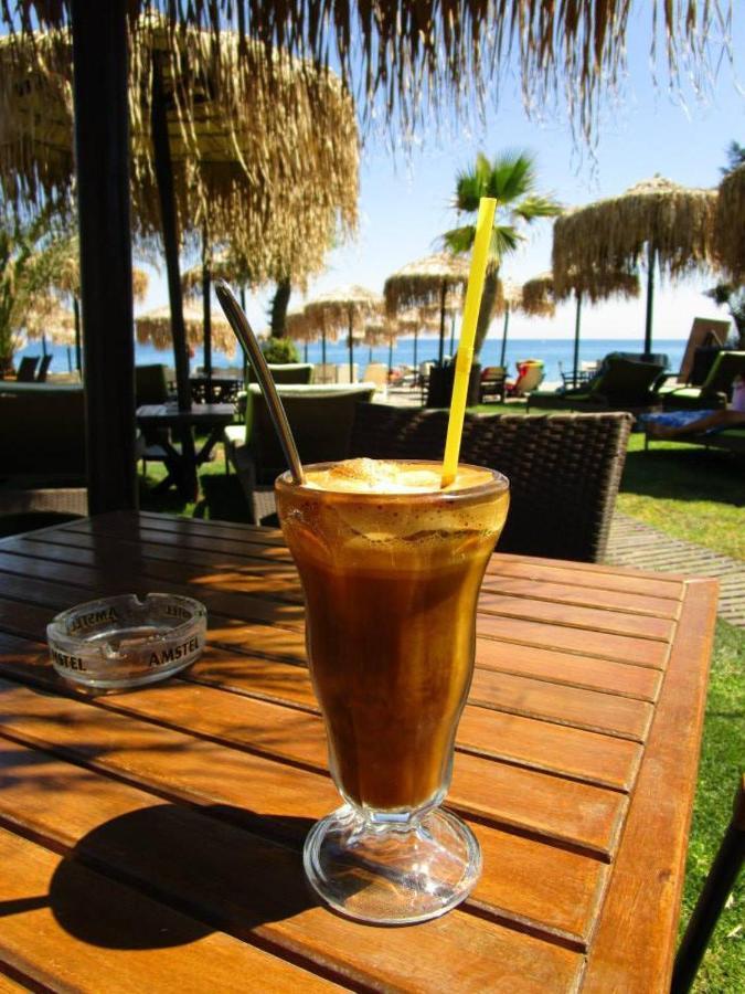 Panos Beach Hotel Платаньяс Экстерьер фото