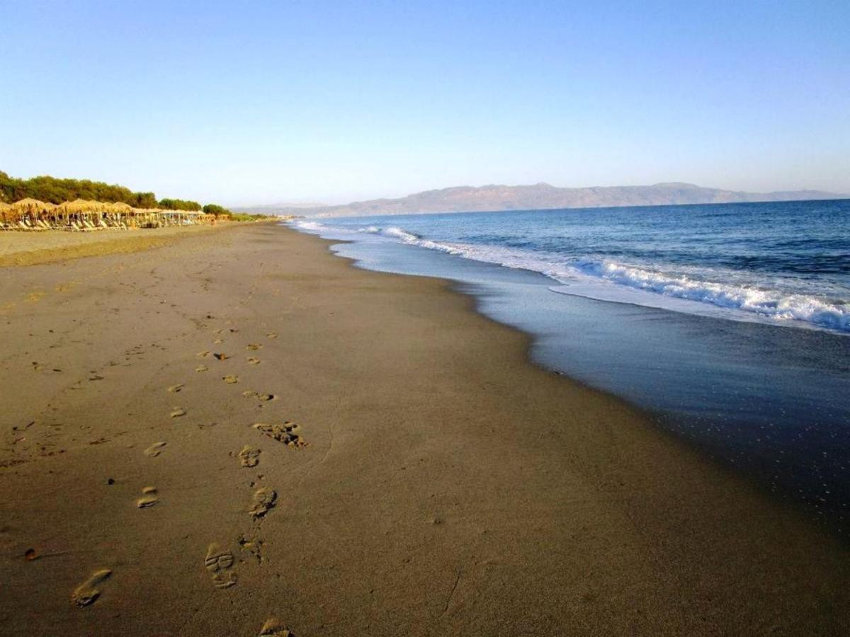 Panos Beach Hotel Платаньяс Экстерьер фото